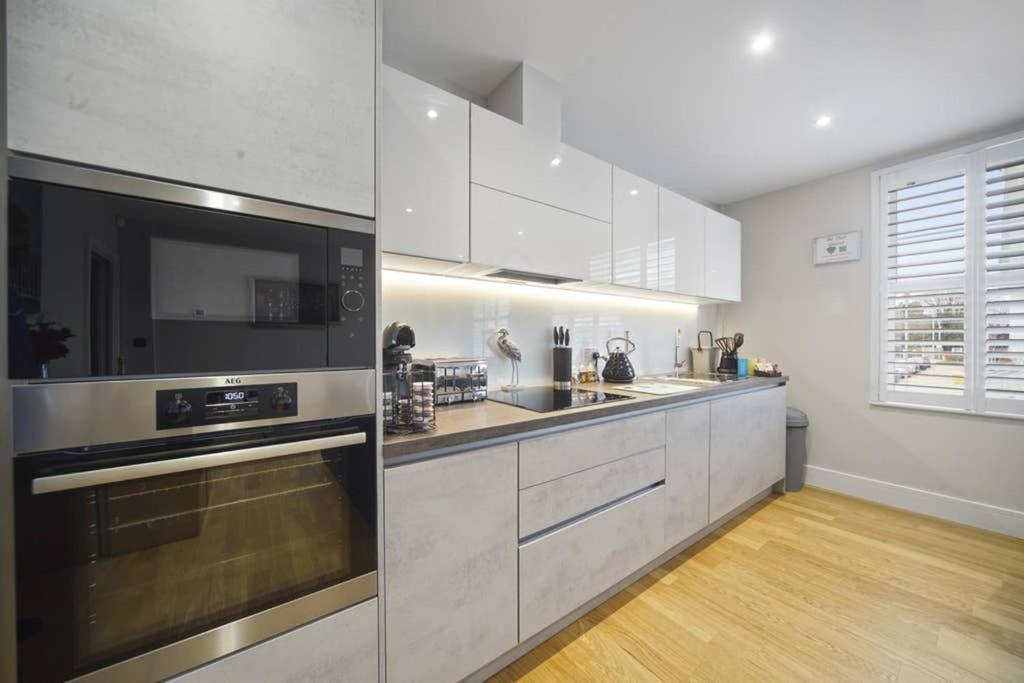 ステーンズFlat 3 Bridge Houseアパートメント エクステリア 写真